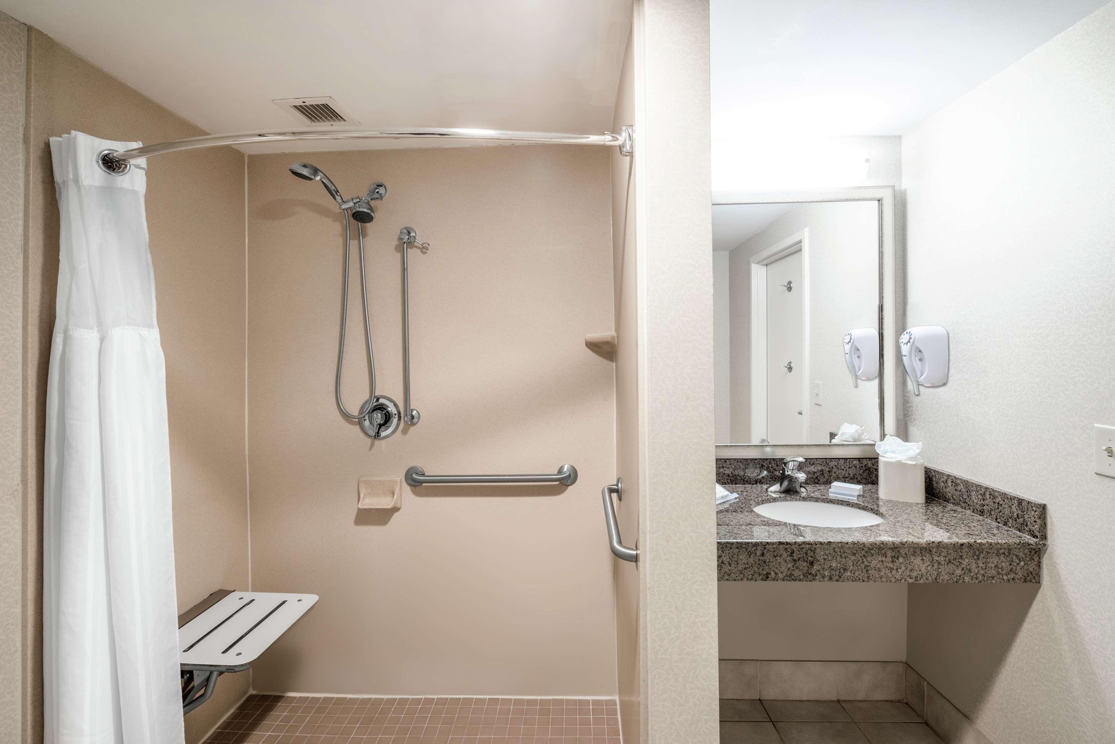 Hilton Garden Inn Richmond Airport Sandston Exterior foto